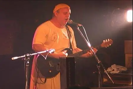 Už Jsme Doma - V Tokiu: Live In Tokio 2003 (2006)