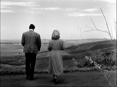 Antonioni, Fellini, Lattuada, Lizzani, Maselli, Risi, Zavattini-L'Amore in città (1953)