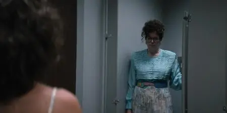 GLOW S01E01