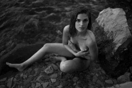 Barbara Bakota by Dean Miocic