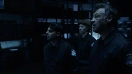 Zoo S03E01