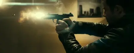 Lockout (2012)