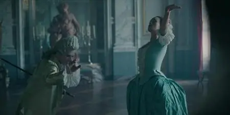 Marie Antoinette S01E01