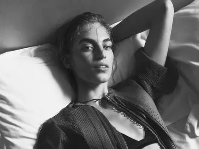 Vanessa Axente by Nick Dorey for Twin Magazine #12 Spring/Summer 2015