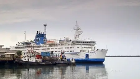 SBS - The Surgery Ship (2013)