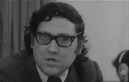 The Battle of Chile: Part I (1975)