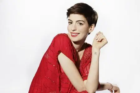 Anne Hathaway - Mary Ellen Matthews Photoshoot 2012 for SNL (part 2)