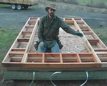 The How - To Guide to Building with Straw Bales, Load Bearing
