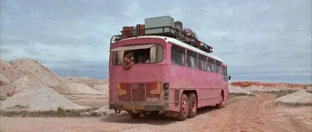 The Adventures of Priscilla, Queen of the Desert (1994)