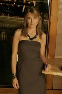 Lucy Lawless - Vampire Bats Promo Pictures