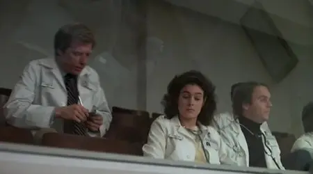 Young Doctors in Love (1982)