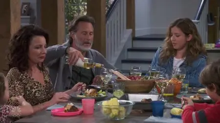 Indebted S01E05
