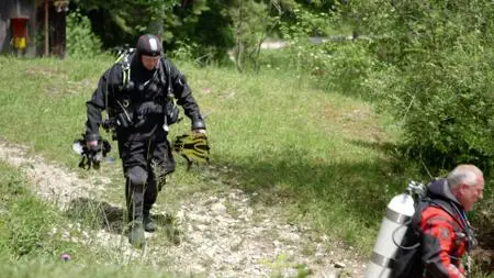 Hunting Hitler S03E03
