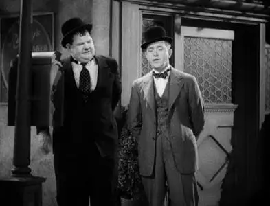 The Very Best of Laurel & Hardy (1931-1938) [5 Film Collection]