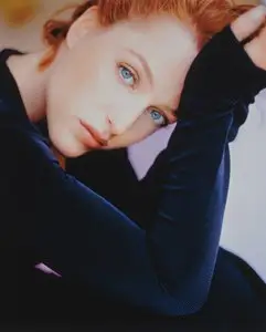 Gillian Anderson - Alberto Tolot Photoshoot 1998 for Movieline Magazine