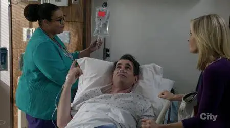 Modern Family S09E12