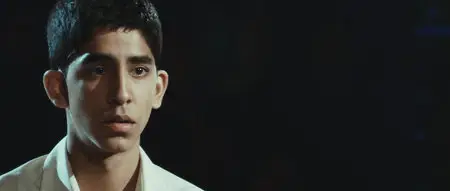 Slumdog Millionaire (2008)