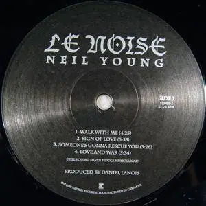 Neil Young - Le Noise (2010) [Blu-ray & LP]