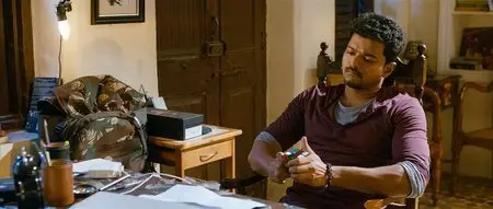 Thuppakki (2012)