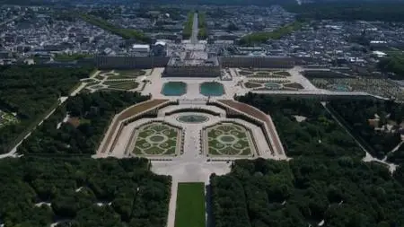 BBC - Royal History's Biggest Fibs with Lucy Worsley : Series 2 (2020)