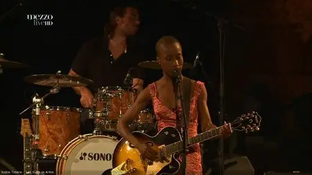 Rokia Traoré (Rokia Traore) - Les Suds a Arles (2013)