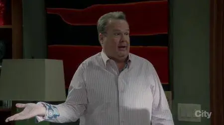 Modern Family S09E12