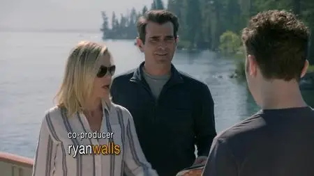 Modern Family S09E01