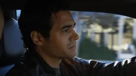 Gang Related S01E05