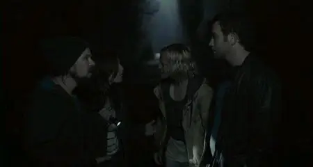 Chernobyl Diaries (2012)