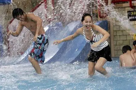 Korean Movie - Unstoppable Marriage 2007