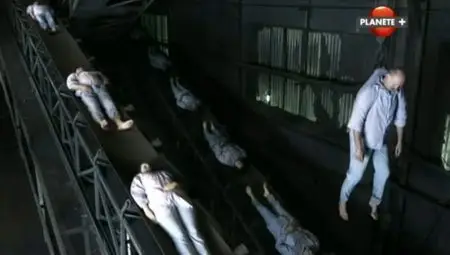 (Planète) L'hôpital-usine (2011)