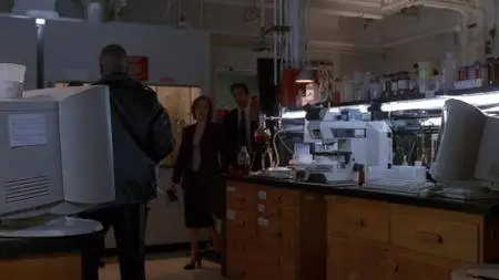 The X-Files S06E22