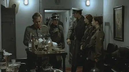 Downfall / Der Untergang / Бункер (2004) 