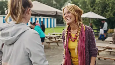 Football Parents S01E01