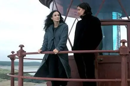 (Thriller) HALF LIGHT (DVDrip]