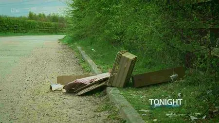 ITV Tonight - Rubbish: Battle Of The Bins (2016)