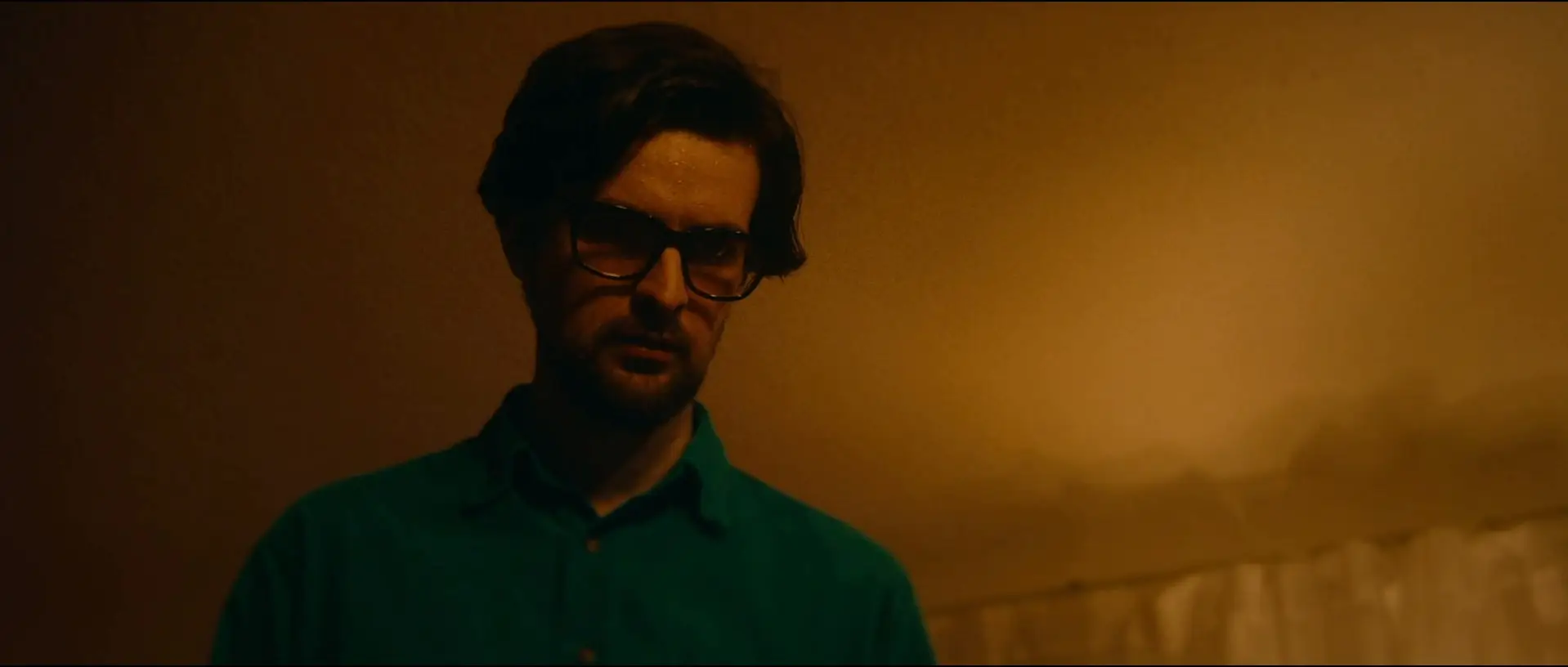 Don't Look Away (2023)
