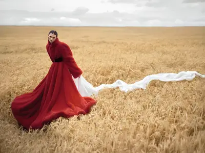 Lara Mullen by Walter Pierre for Numéro #257 November 2025