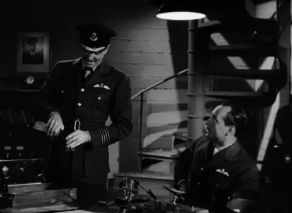 The Hour Before the Dawn (1944) + Commentary