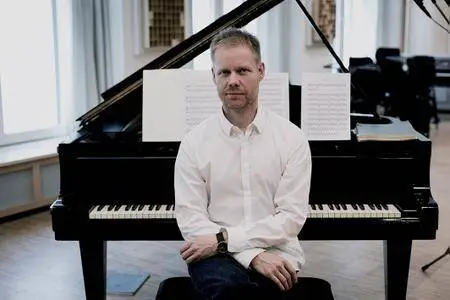 Jeroen van Veen - Max Richter: Solo Piano Music (2016)