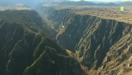 (Fr5) Le canyon sauvage de la Tara (2011)