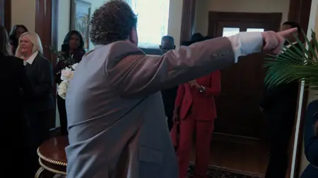 Miss Governor S01E14