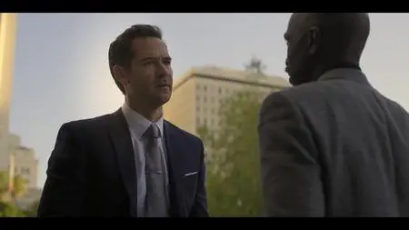 The Lincoln Lawyer S02E01