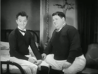 LAUREL & HARDY: BE BIG! (1931)