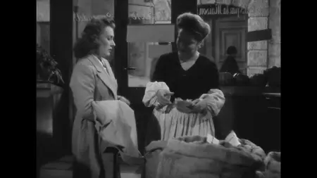 La cage aux rossignols / A Cage of Nightingales (1945)