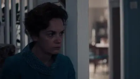 Mrs Wilson S01E01