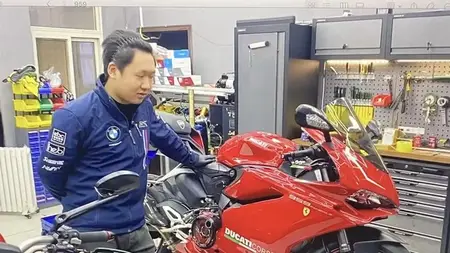 Ducati 959  Body Disassembly Teaching