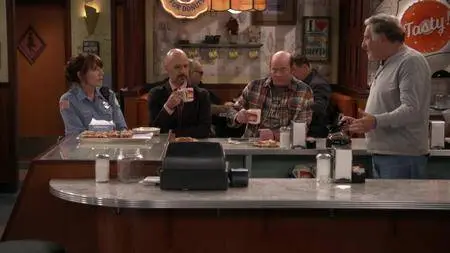 Superior Donuts S02E02