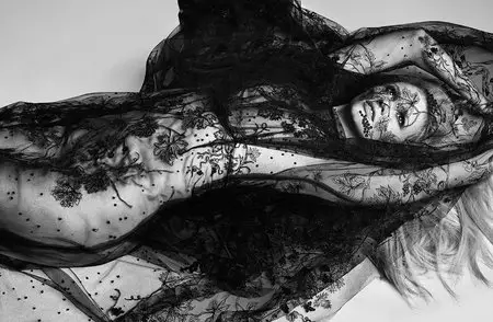 Lara Stone nude by Iango Henzi + Luigi Murenu for W Magazine Korea September 2015