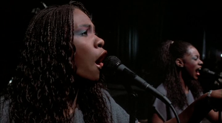 Twenty Feet from Stardom (2013)